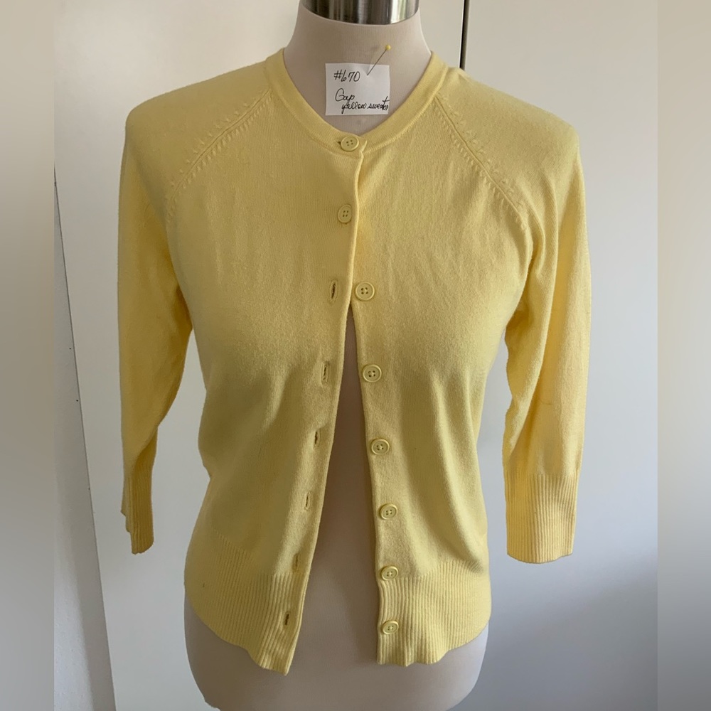 Gap - stretch yellow 3/4 sleeve cardigan light weight sweater